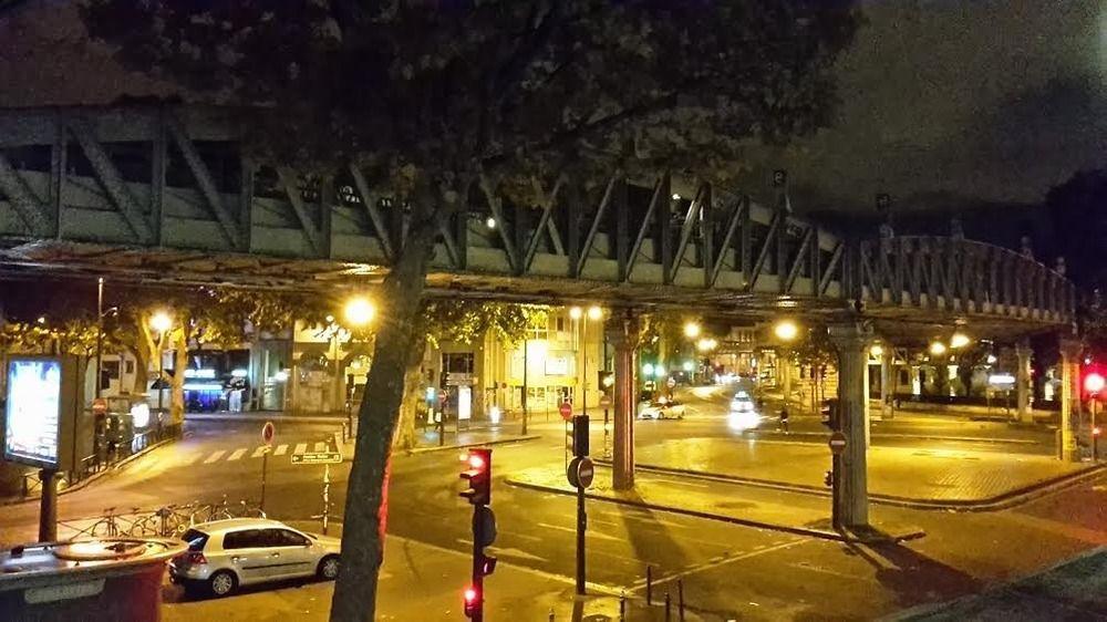 Hotel De La Comete Paris Exterior photo
